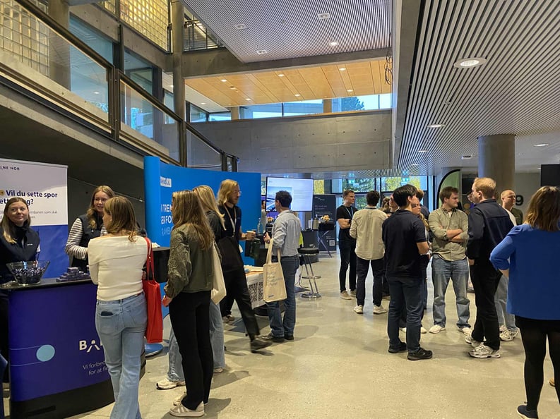 87e16a83-8c0e-47f8-bac3-15c7887b8699